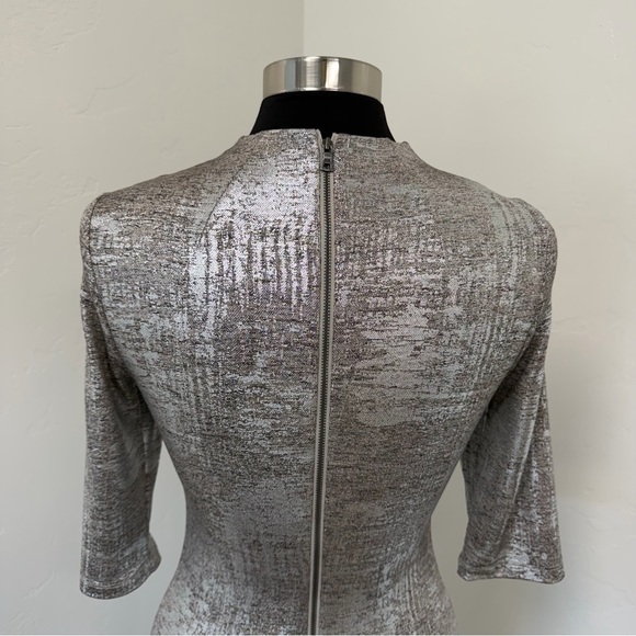 Alice + Olivia Delora Fitted Mock Neck Silver Midi Dress Size 10 - Picture 11 of 16